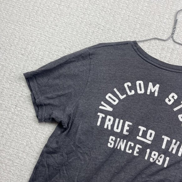 Y2K Volcom Men's Shirt Size M Grey Short Sleeve Crew Neck Skater Graphic Tee - Picture 2 of 10